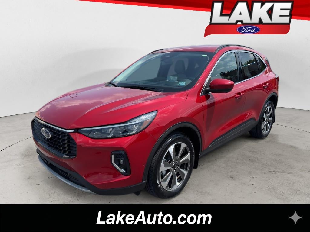2023 Ford Escape Platinum in Rapid Red Metallic Tinted Clearcoat — front three-quarter view